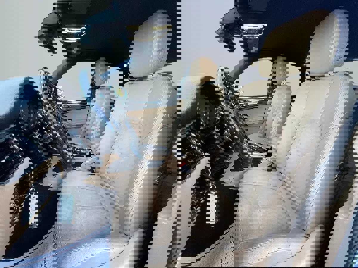 Used 2017 Porsche Macan image 11