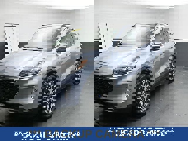 Used 2022 Ford Escape Titanium w/ Class II Trailer Tow Package image 5