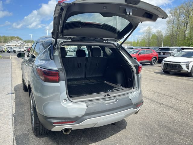Certified 2024 Chevrolet Blazer LT w/ Convenience Package FWD image 24