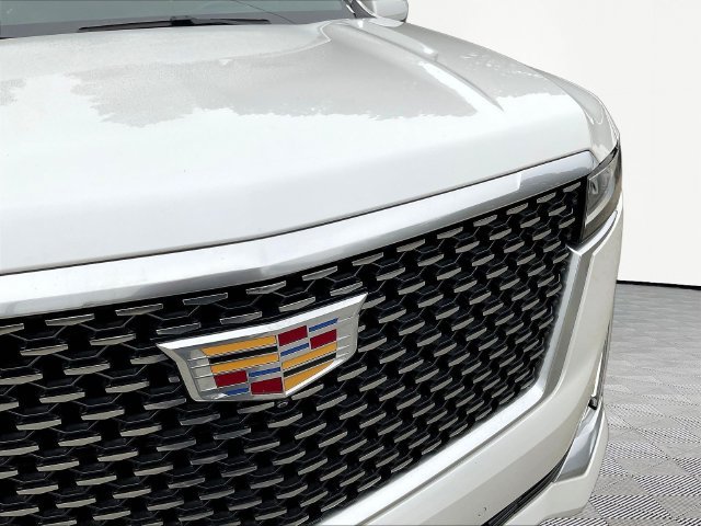 Used 2022 Cadillac Escalade Premium Luxury AWD/4WD image 34