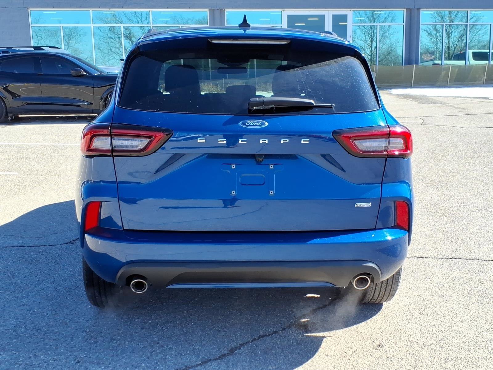 Certified 2023 Ford Escape ST-Line w/ Equipment Group 301A FWD image 6