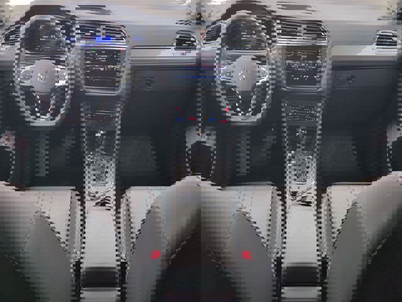 Used 2022 Volkswagen Tiguan SE image 14