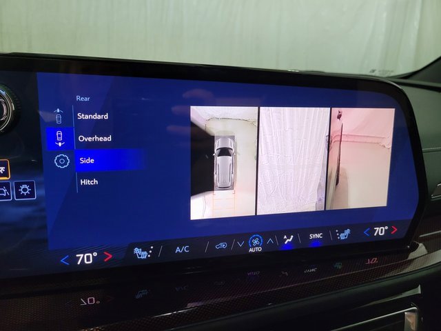 New 2026 Chevrolet Traverse Z71 w/ Driver Confidence Package image 18