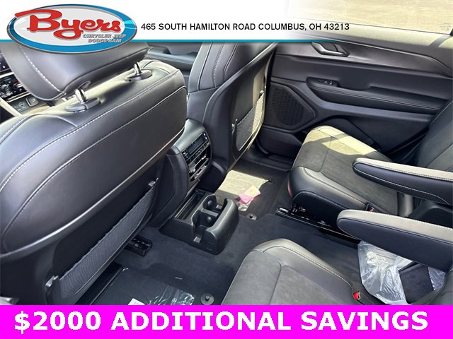 New 2025 Jeep Grand Cherokee L Altitude image 30