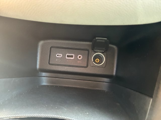 Certified 2021 Chevrolet Equinox LS w/ LPO, Blackout Package FWD image 19