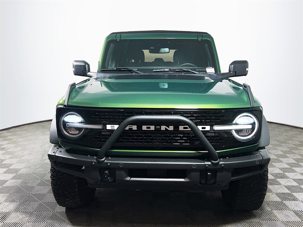 Used 2022 Ford Bronco Wildtrak image 3