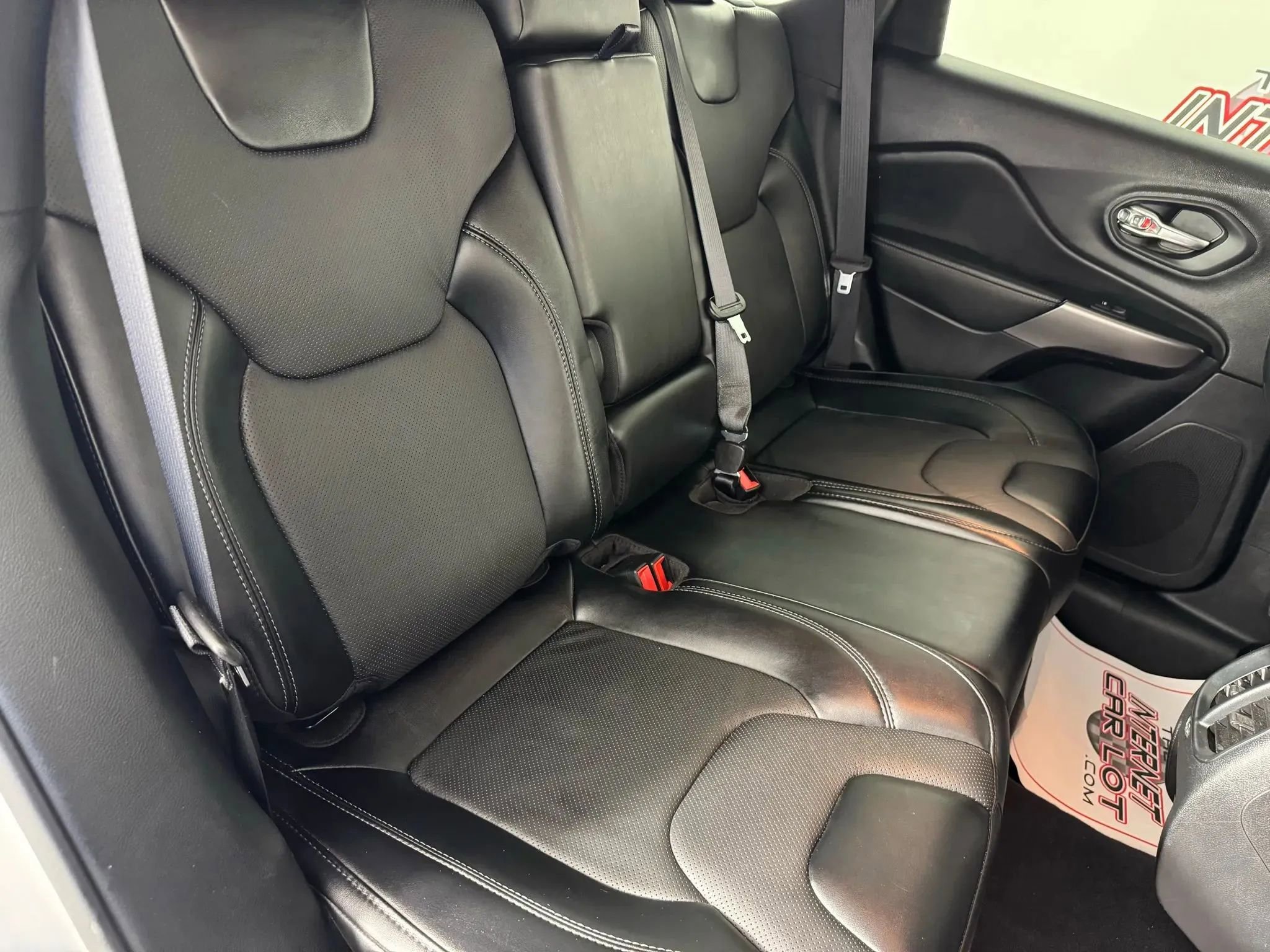 Used 2022 Jeep Cherokee Latitude Lux FWD image 38