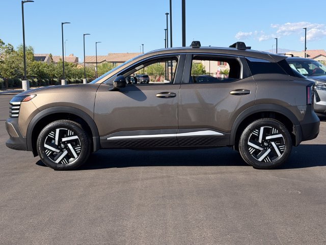 New 2027 Nissan Kicks SV FWD image 2