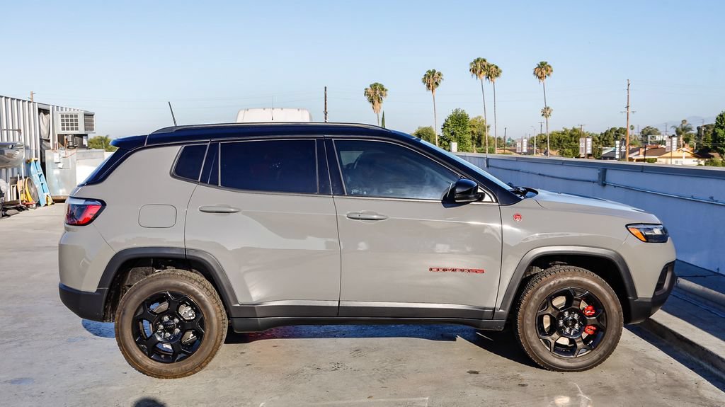 Used 2023 Jeep Compass Trailhawk w/ Trailer Tow Group AWD/4WD image 13