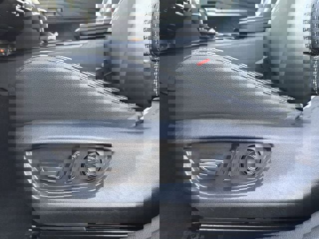 Used 2025 Toyota Camry SE image 23