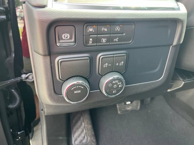 New 2026 Chevrolet Tahoe LT w/ Comfort Package RWD image 19