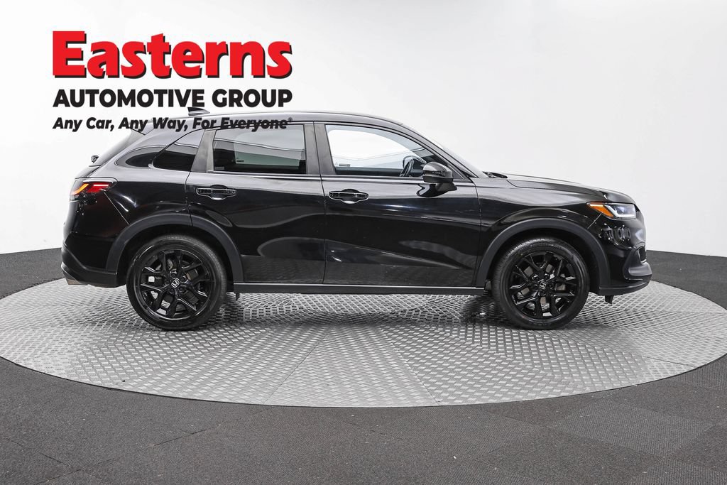 Used 2023 Honda HR-V Sport image 6