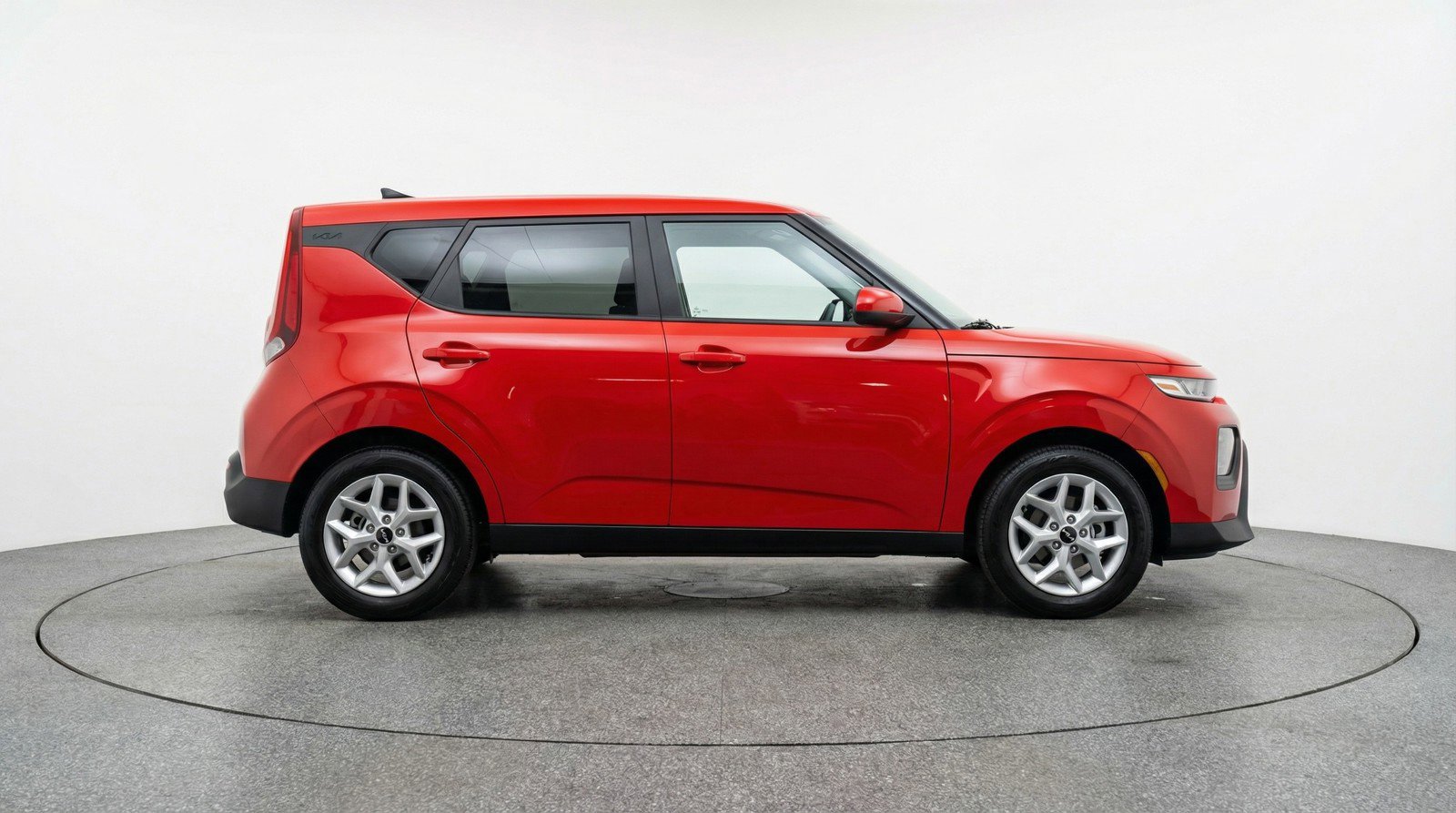 Used 2025 Kia Soul LX w/ LX Technology Package image 11