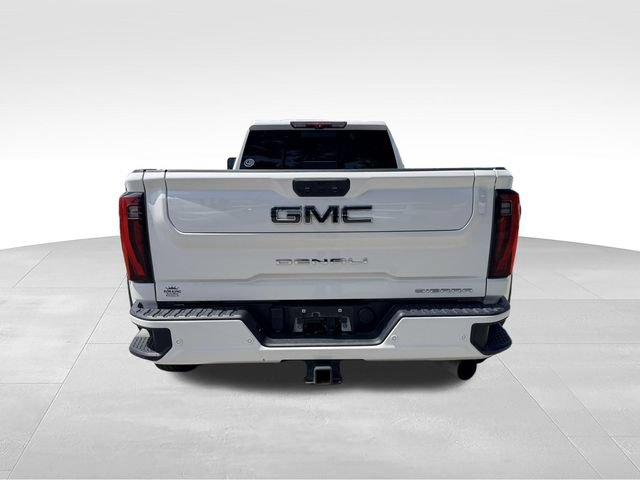 Used 2024 GMC Sierra 3500 Denali Ultimate AWD/4WD image 7