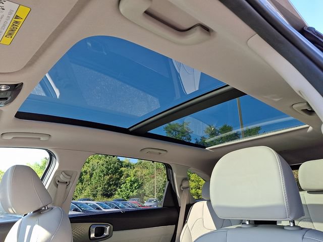 Certified 2023 Kia Sorento SX Prestige w/ Panoramic Sunroof Package AWD/4WD image 15