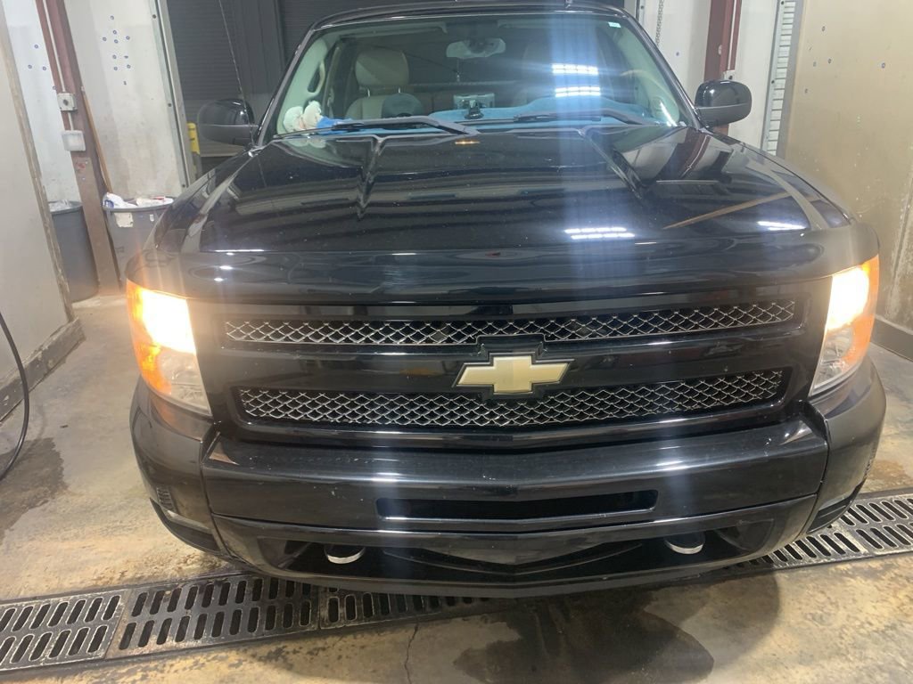 Used 2011 Chevrolet Silverado 1500 LT w/ All-Star Edition image 11