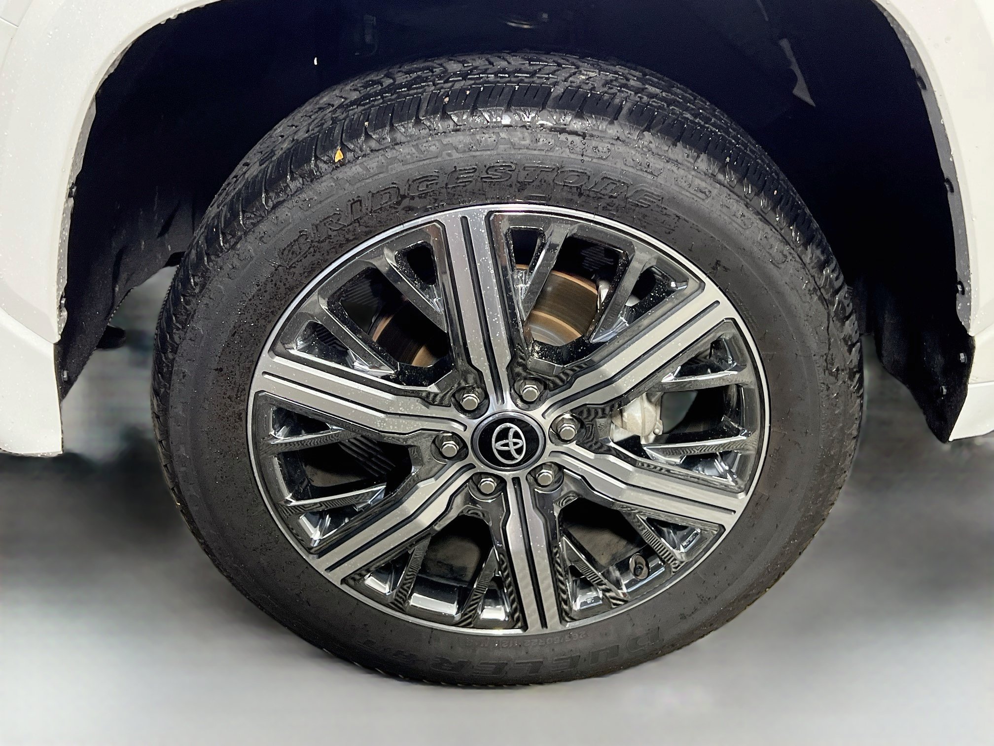 Used 2025 Toyota Tundra Capstone AWD/4WD image 13