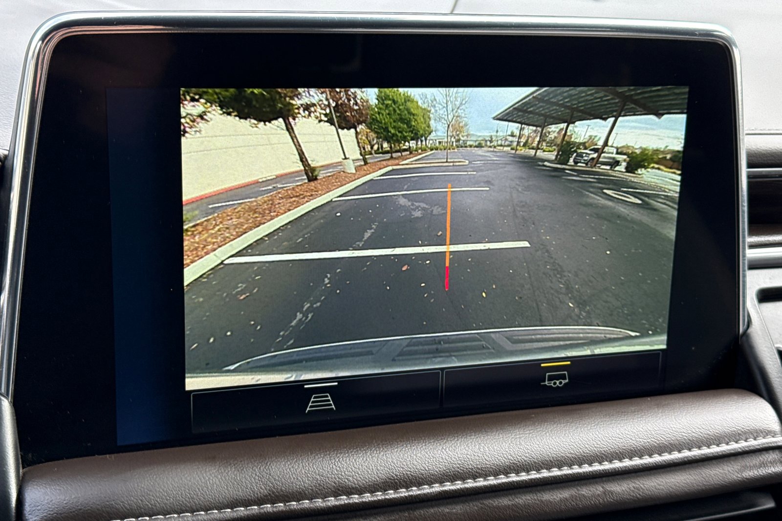 Used 2024 Chevrolet Suburban LT image 26