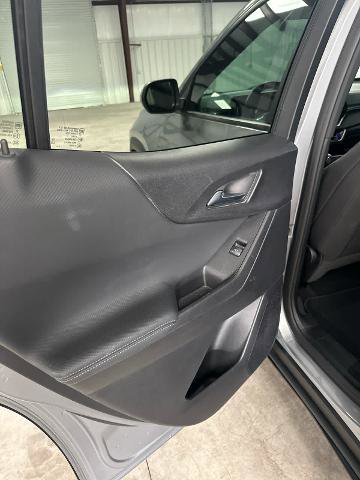 Used 2025 Chevrolet Equinox LT FWD image 19