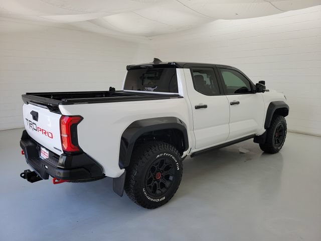 Used 2025 Toyota Tacoma TRD Pro AWD/4WD image 5