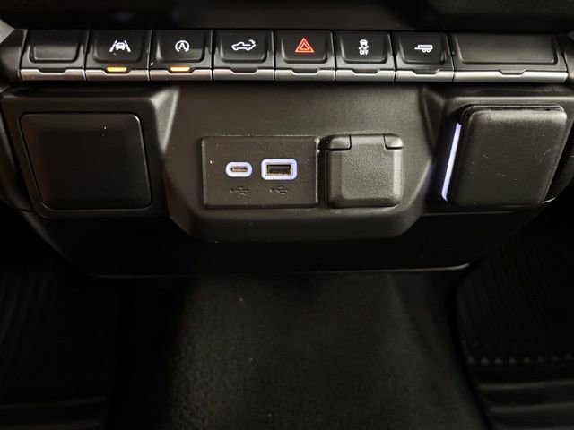 Used 2022 Chevrolet Silverado 1500 Custom image 20