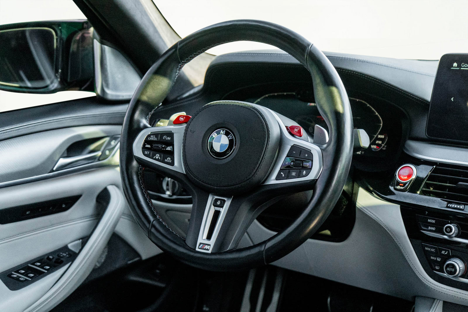 Used 2021 BMW M5 w/ Executive Package image 29