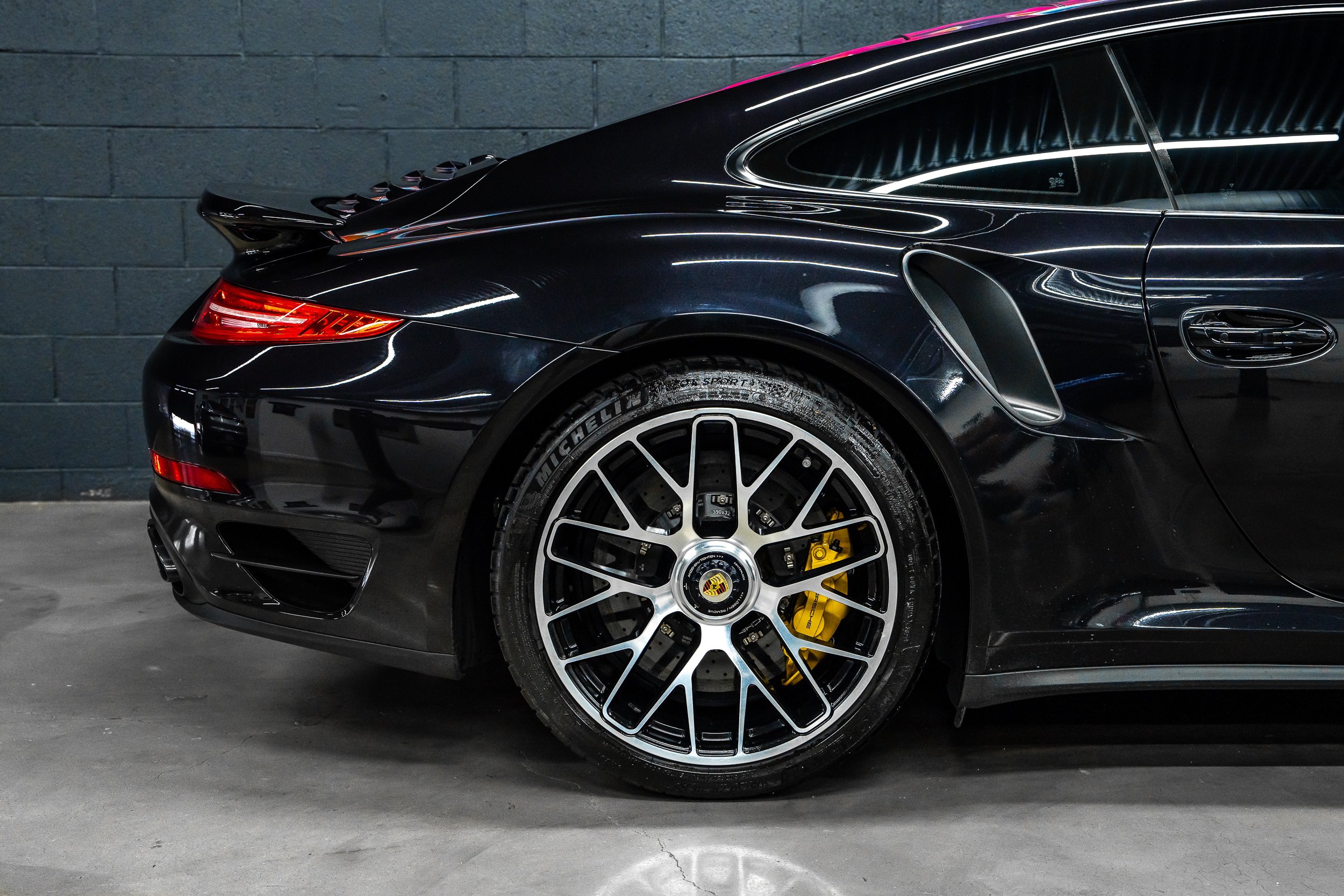 Used 2014 Porsche 911 Turbo S AWD/4WD image 14