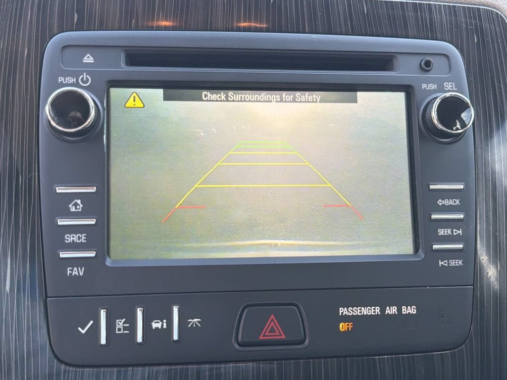 Used 2016 Chevrolet Traverse LT FWD image 24