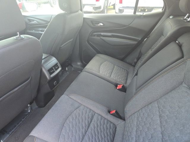 Used 2018 Chevrolet Equinox LT image 12