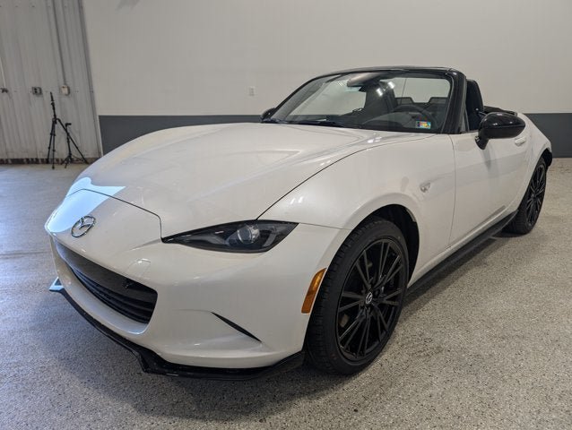 New 2026 MAZDA MX-5 Miata Club w/ Appearance Package RWD image 11