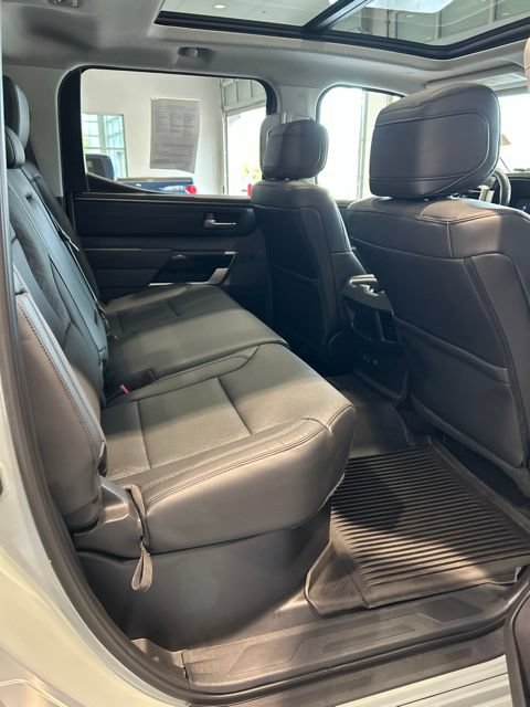 Used 2024 Toyota Tundra Limited AWD/4WD image 17