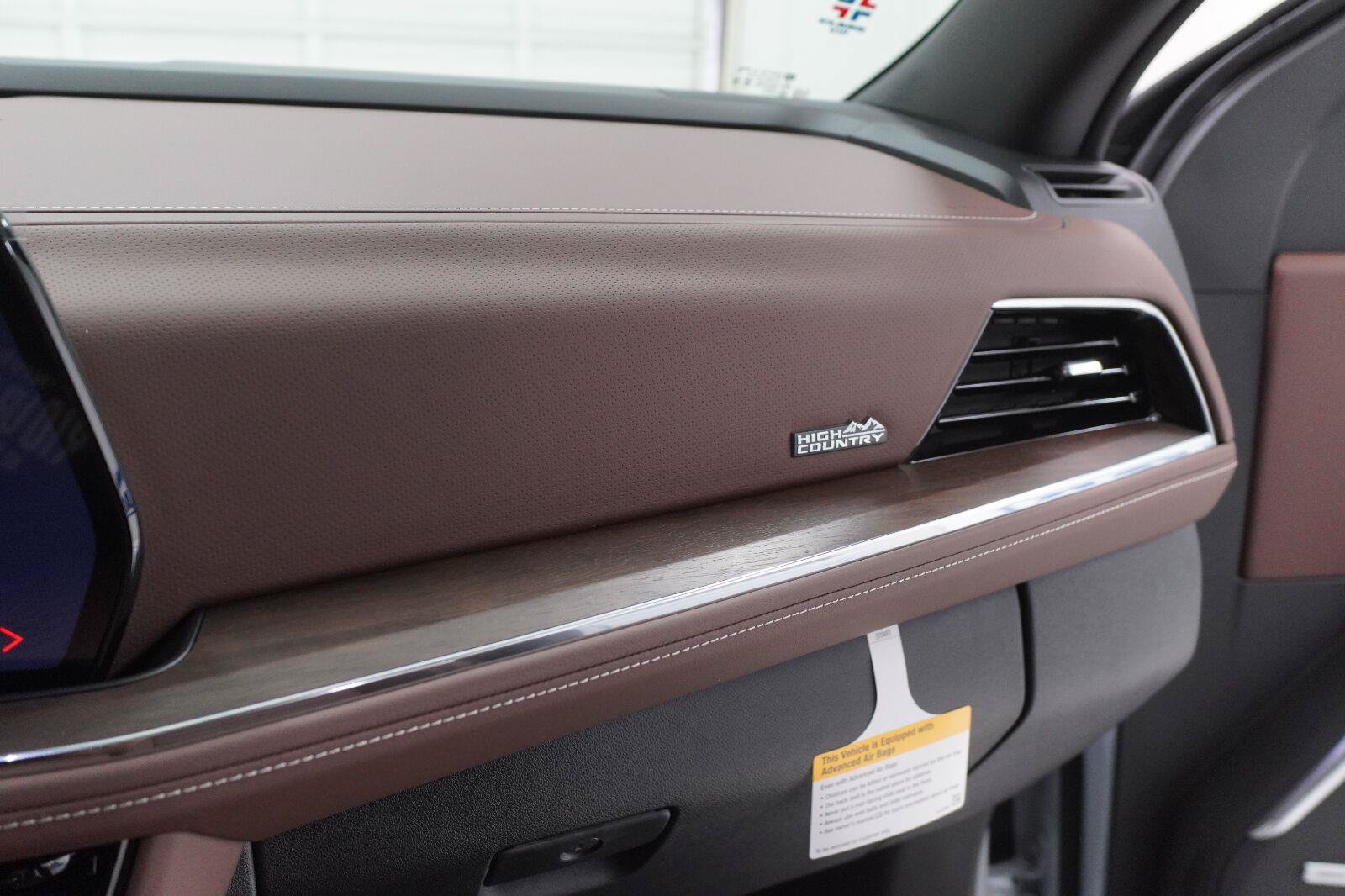 New 2027 Chevrolet Tahoe High Country AWD/4WD image 24