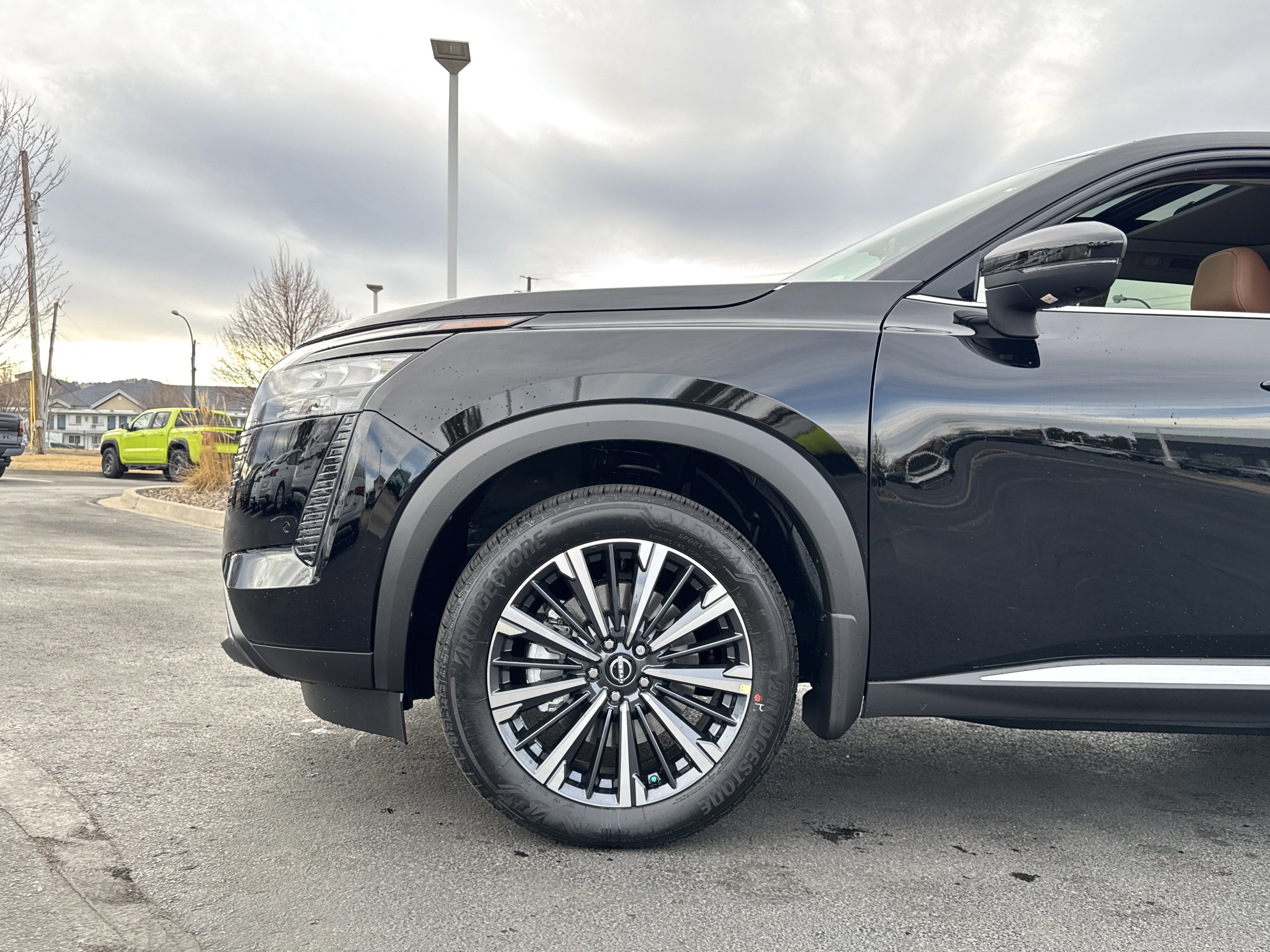 New 2026 Nissan Pathfinder Platinum image 8