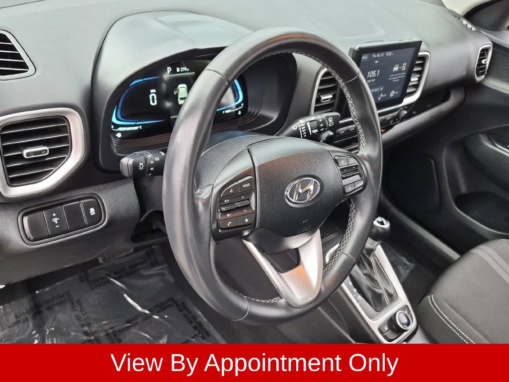 Used 2026 Hyundai Venue SEL FWD image 11