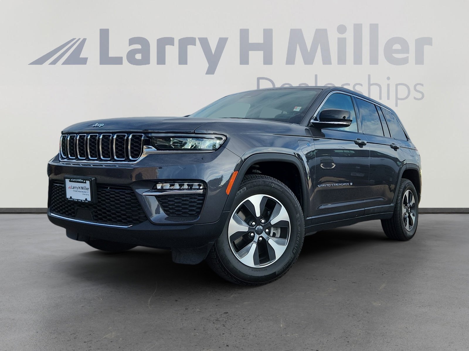 Used 2023 Jeep Grand Cherokee 4WD 4xe
