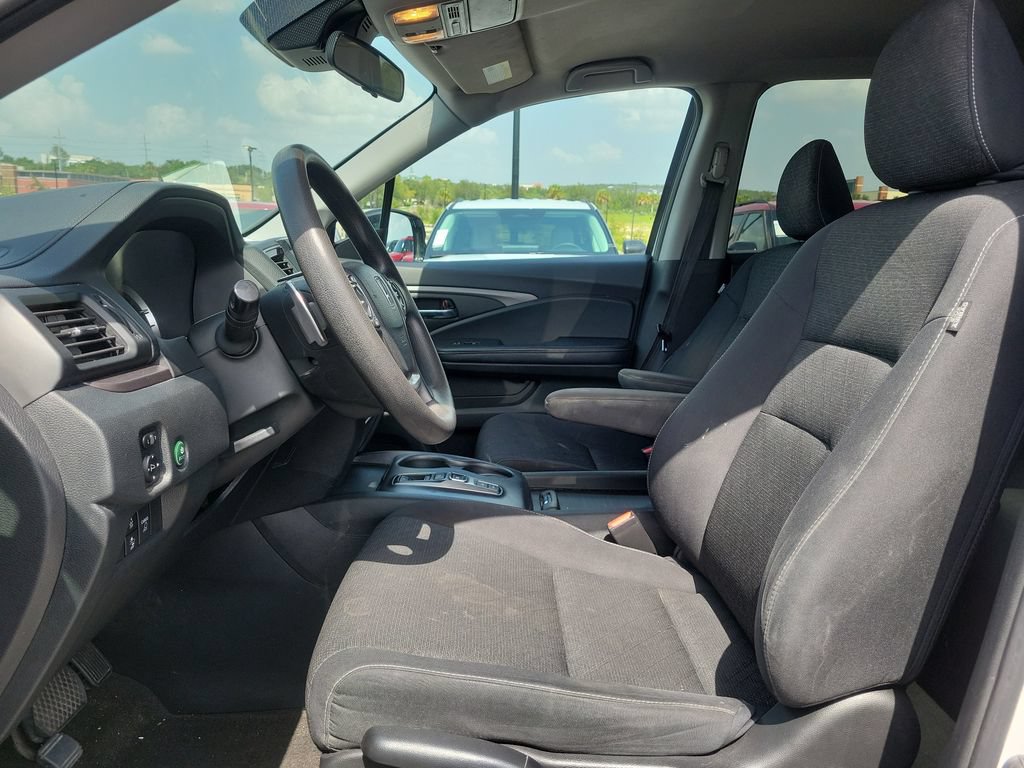Used 2023 Honda Ridgeline Sport image 11