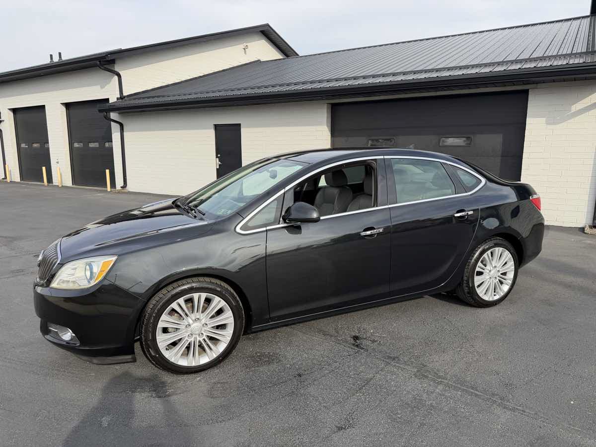 Used 2014 Buick Verano FWD image 2
