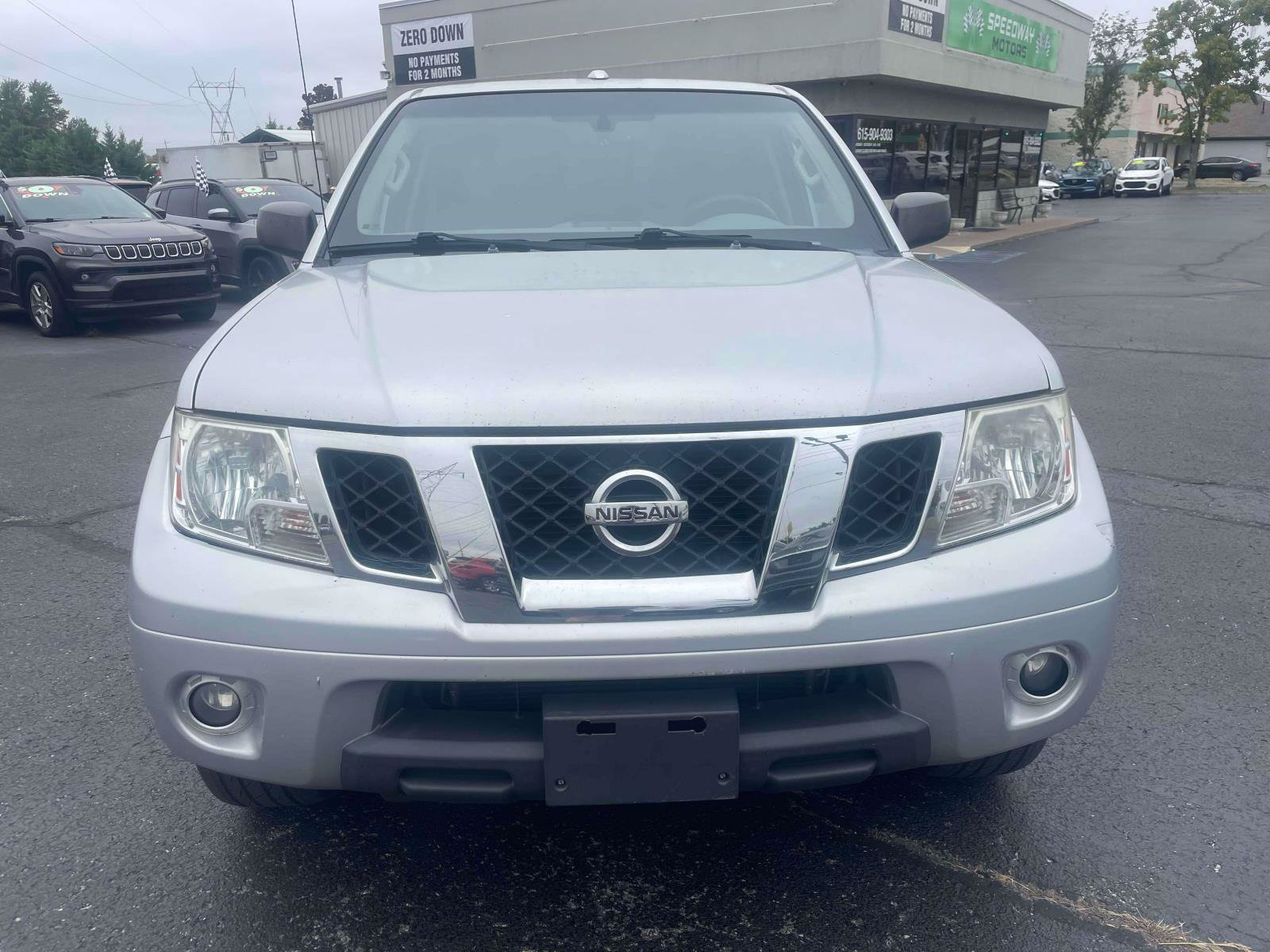 Used 2016 Nissan Frontier SV w/ SV Value Truck Package AWD/4WD image 2