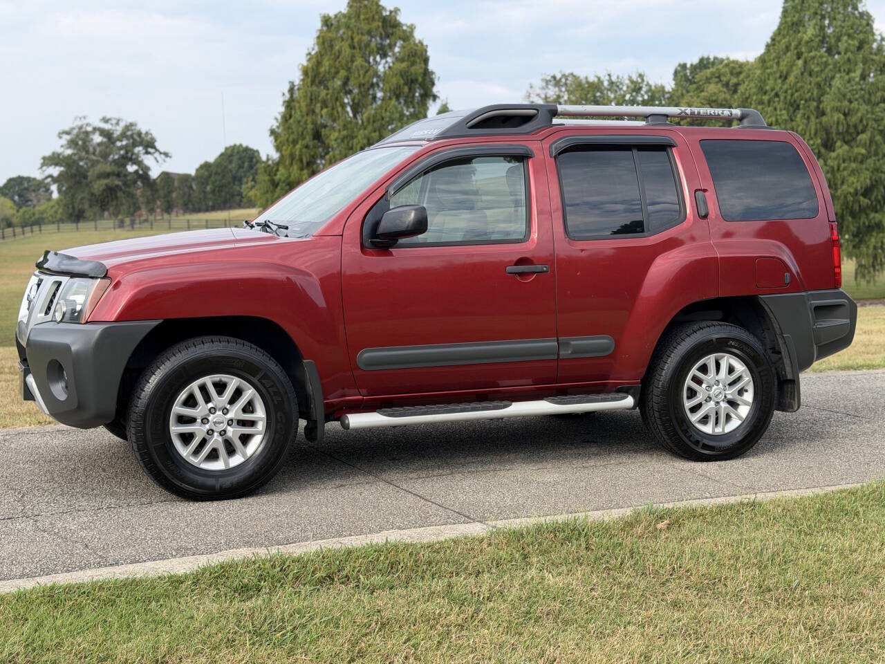Used 2014 Nissan Xterra S AWD/4WD image 1