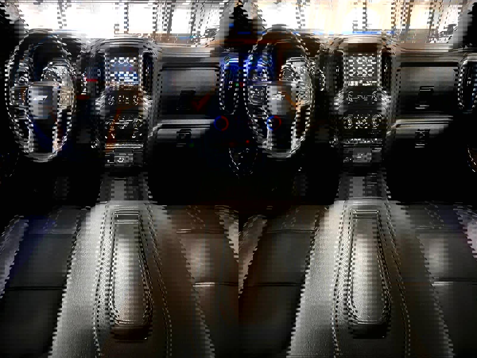 Used 2022 Chevrolet Silverado 1500 High Country w/ Technology Package AWD/4WD image 21