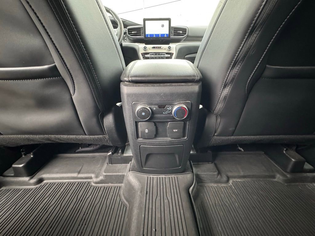 Used 2022 Ford Explorer XLT w/ Equipment Group 202A image 15