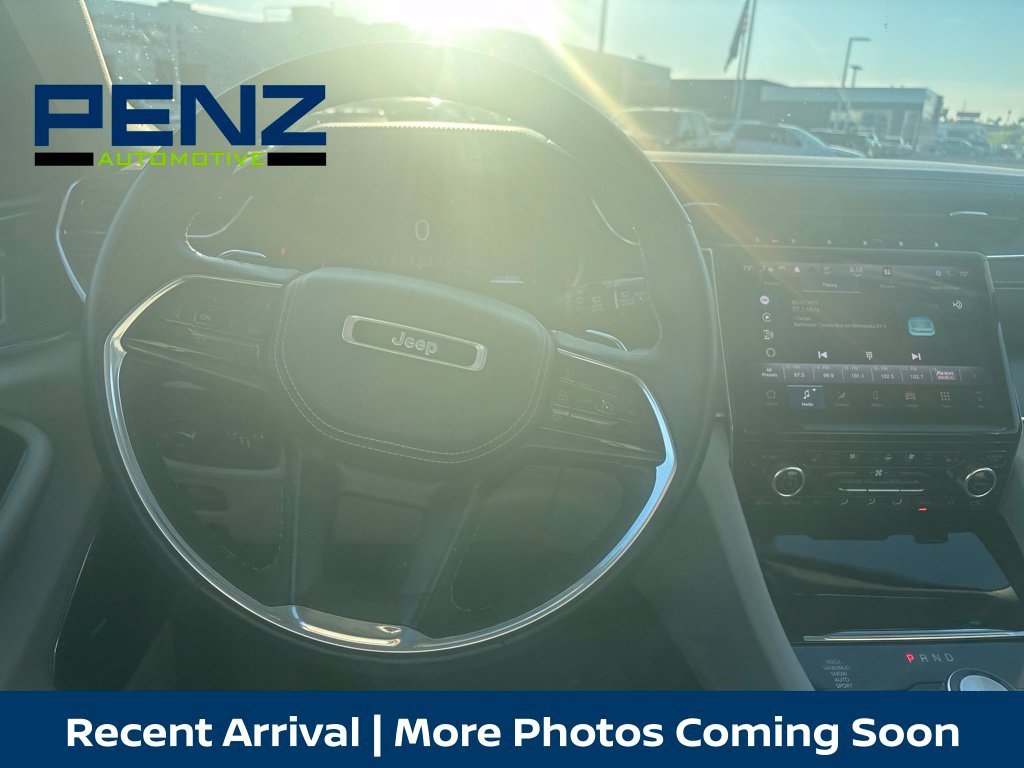 Used 2021 Jeep Grand Cherokee L Overland w/ Luxury Tech Group IV AWD/4WD image 13