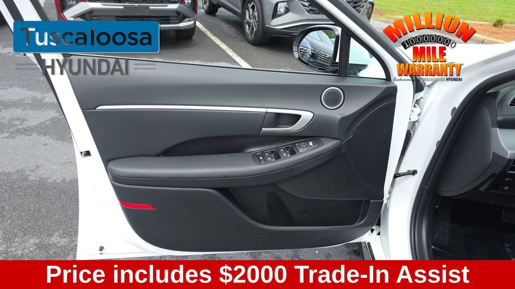 Used 2025 Hyundai Sonata SEL FWD image 12