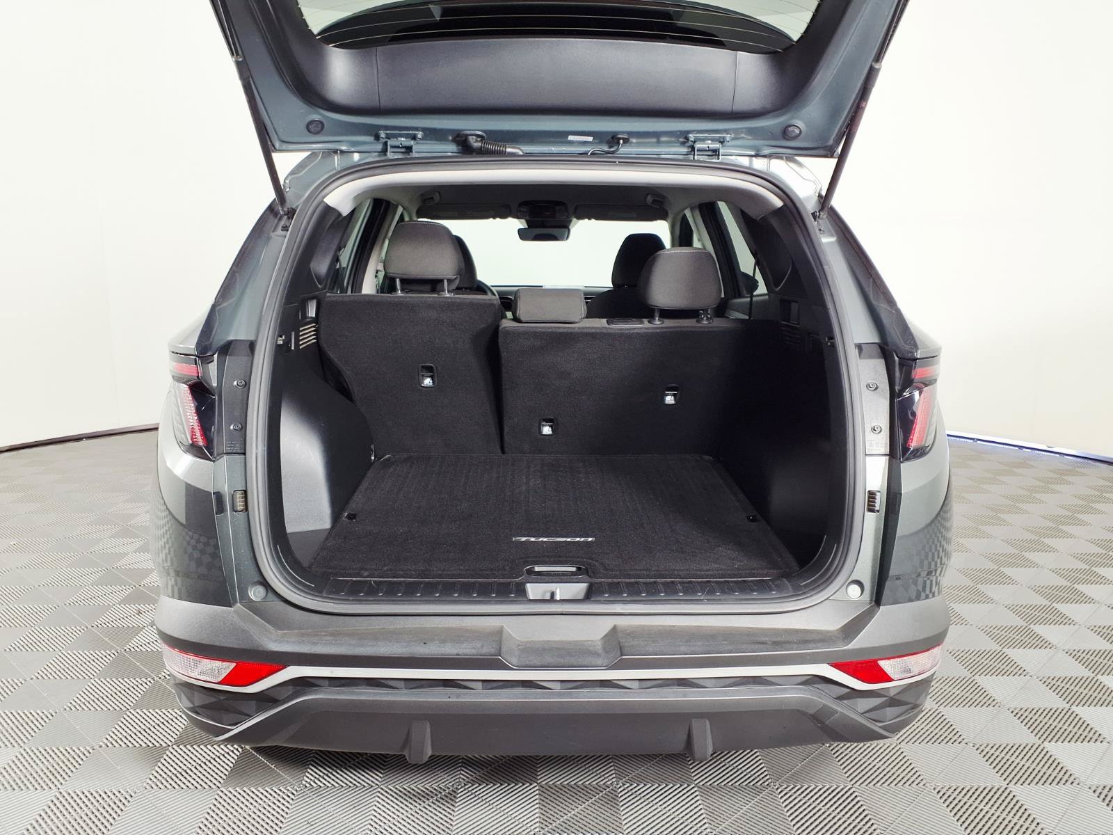 Certified 2022 Hyundai Tucson SEL FWD image 8
