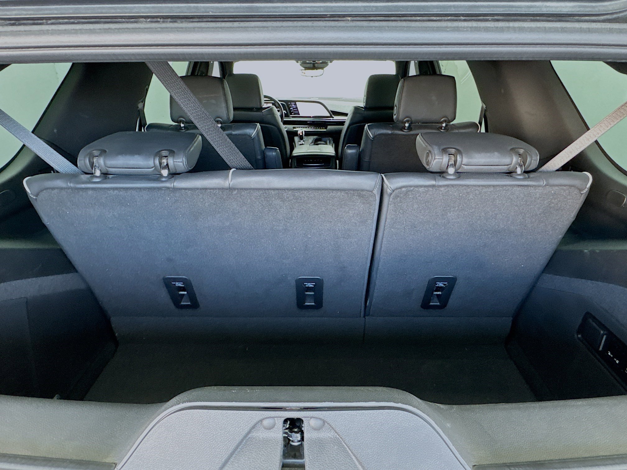 Used 2022 Cadillac Escalade Sport w/ Touring Package image 18