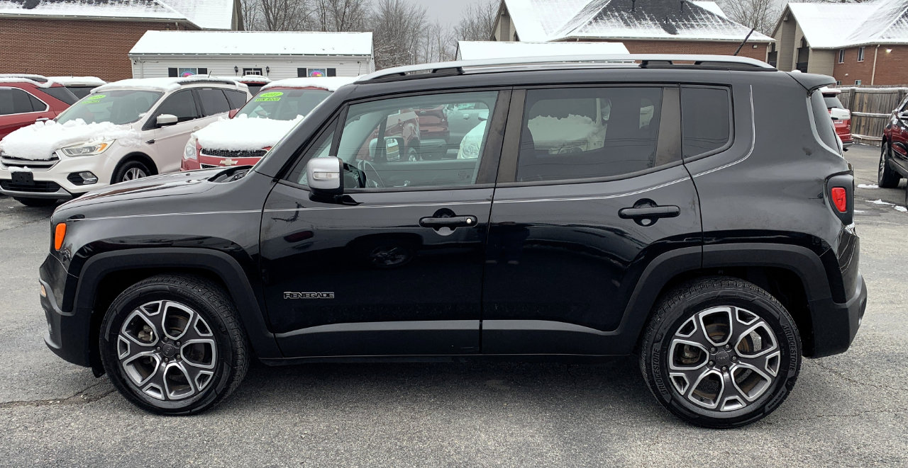 Used 2017 Jeep Renegade Limited image 2