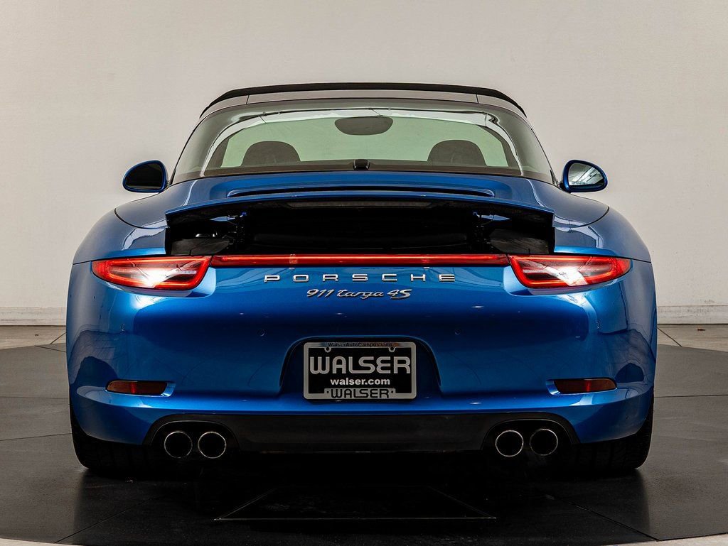 Certified 2015 Porsche 911 Targa 4S image 7