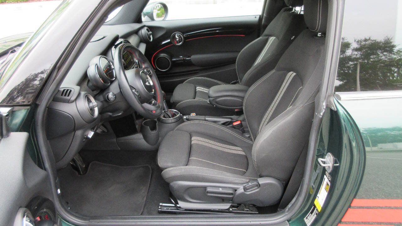 Used 2015 MINI Cooper S FWD image 9