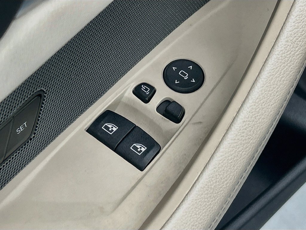 Certified 2024 BMW 430i Coupe w/ M Sport Package RWD image 22