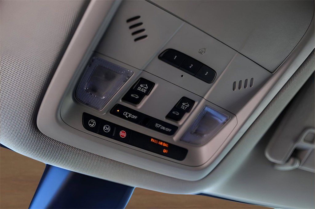 Used 2018 Buick Enclave Avenir w/ Avenir Technology Package image 22